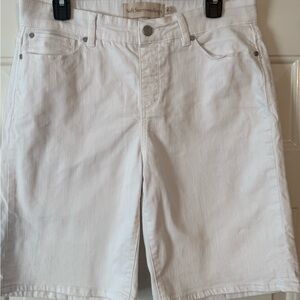 Soft Surroundings White Ladies Jean Shorts
